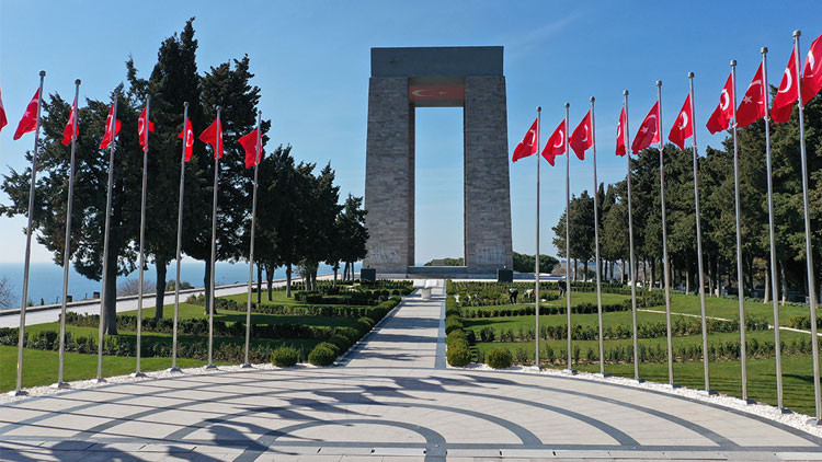 Çanakkale Zaferi'nin Yıldönümü Yaklaşıyor: 18 Mart 2026 Resmi Tatil Mi Olacak?