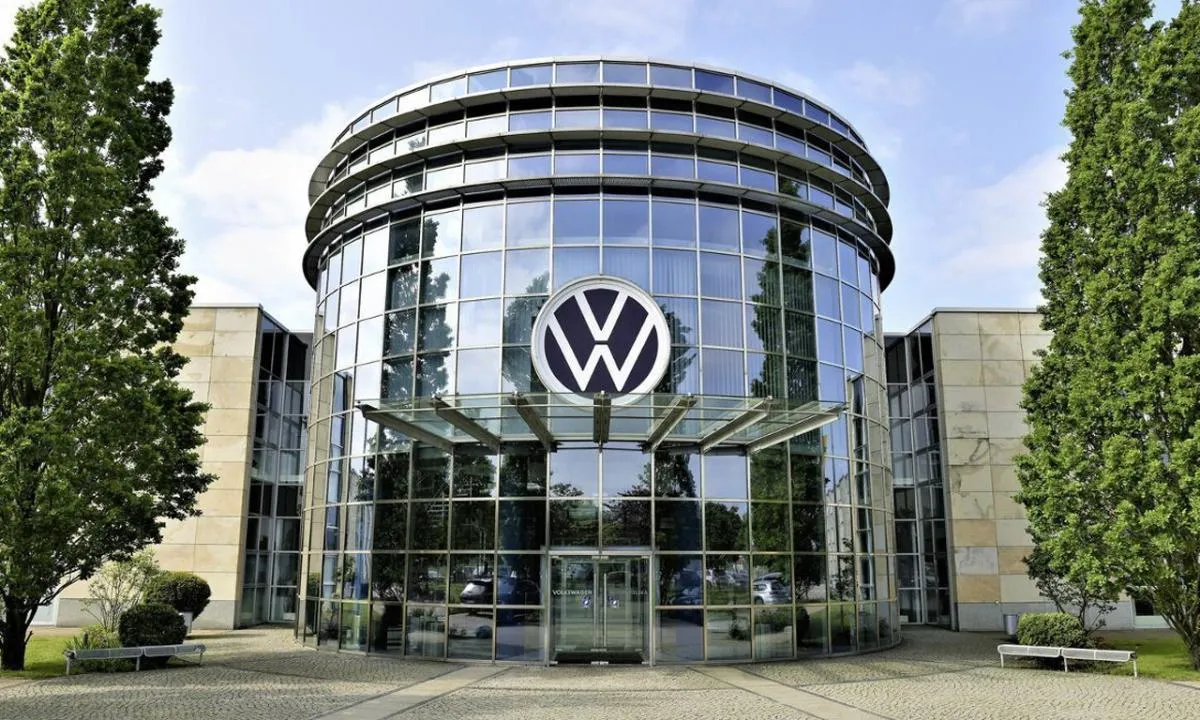 Otomotiv Sektöründe Deprem: Dev Şirket Üretimi Durduruyor, On Binlerce Çalışan Risk Altında.