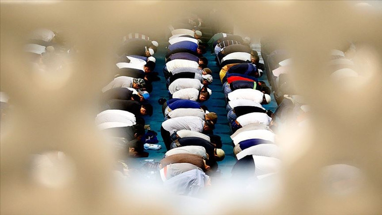 Ankara'da Bayram Coşkusu: Ramazan Bayramı Namazı Ne Zaman Kılınacak?