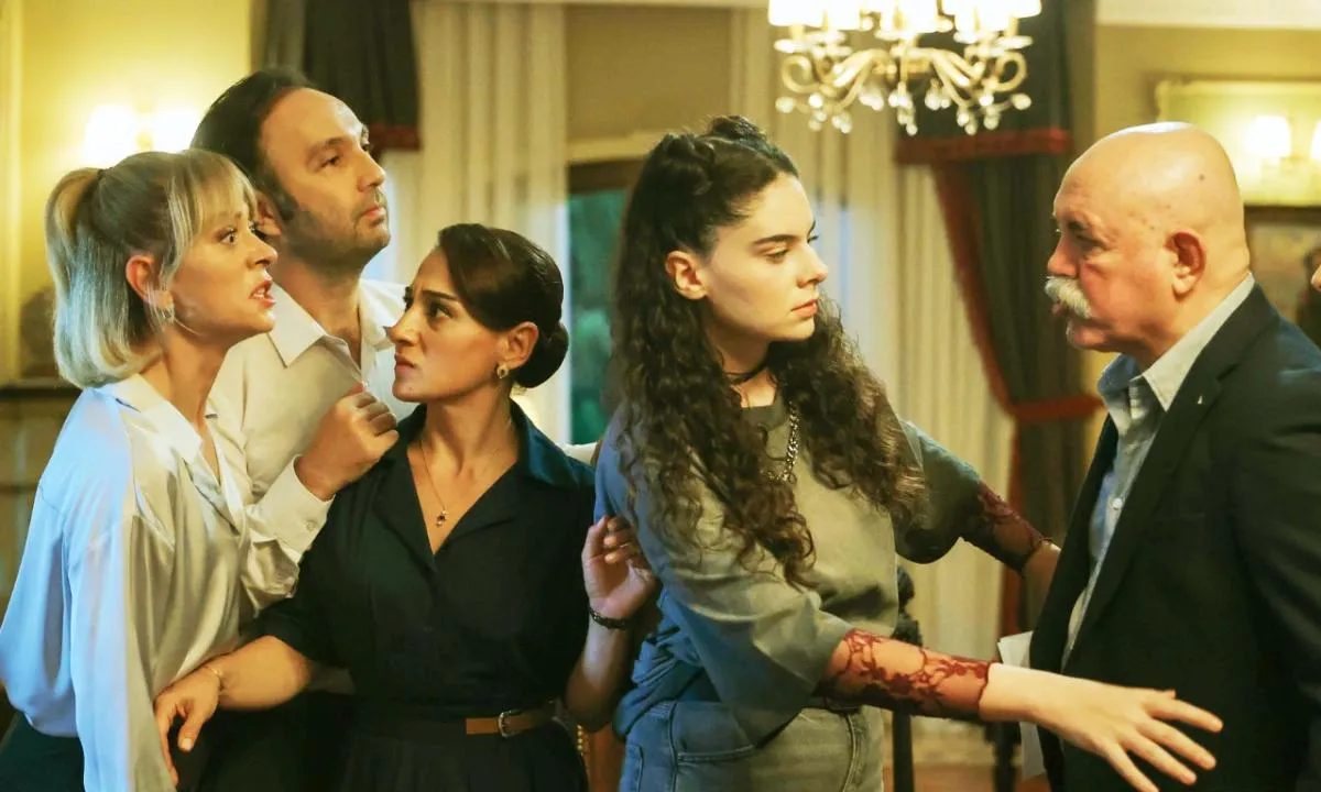 Veliaht Dizisi İçin Kritik İddia: Ekranlara Veda mı Ediyor?