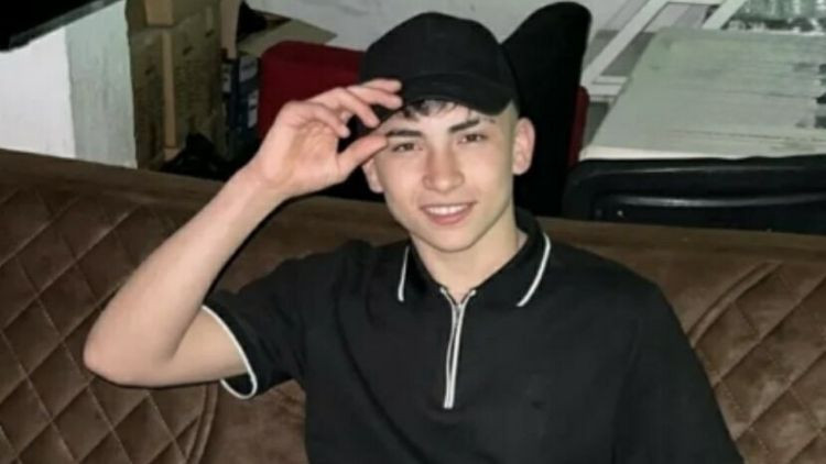 Polis Takibinden Kaçan Şüpheli Çatıdan Düşerek Hayatını Kaybetti.